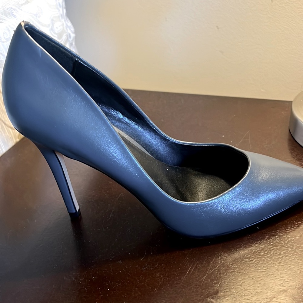CHARLES BY CHARLES DAVID  PUMPS